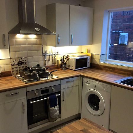 Waterfront Apartment スカーバラ エクステリア 写真