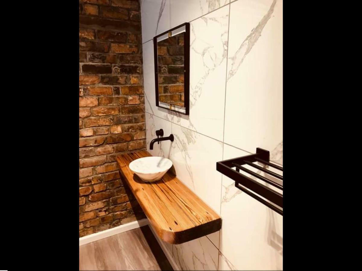 Waterfront Apartment スカーバラ エクステリア 写真