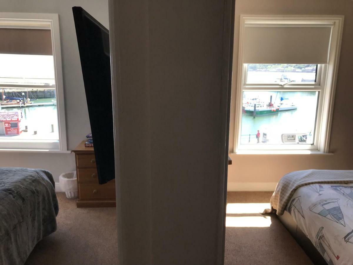 Waterfront Apartment スカーバラ エクステリア 写真